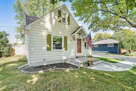 932 Thornapple St, Saint Clair, MI 48079 photo 3