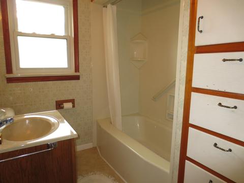 213 Bay St, Davison, MI 48423 photo 16