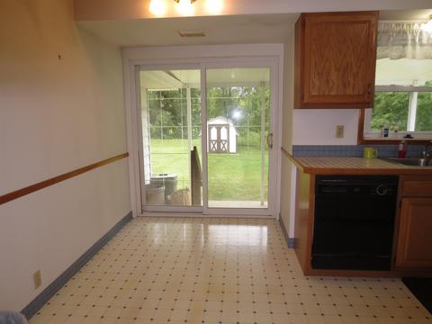 213 Bay St, Davison, MI 48423 photo 9