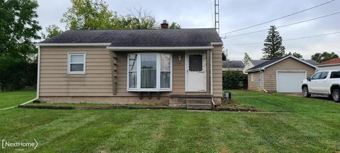 1153 W Coldwater Rd, Flint, MI 48505 photo 1