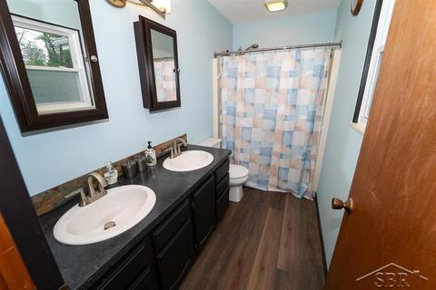 4674 E Wackerly Rd, Midland, MI 48642 photo 23