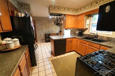 4674 E Wackerly Rd, Midland, MI 48642 photo 10