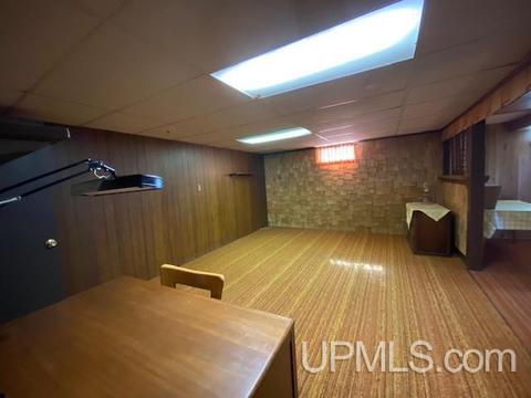 8433 P5, Gladstone, MI 49837 photo 12