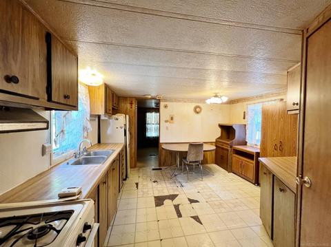 75 Custer Rd, Sandusky, MI 48471 photo 8