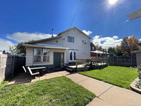 322 S Lk, Ishpeming, MI 49849 photo 1