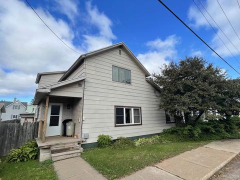 322 S Lk, Ishpeming, MI 49849 photo 2