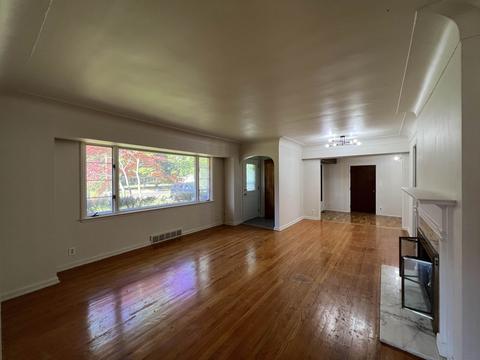3123 Circle Dr, Flint, MI 48507 photo 4
