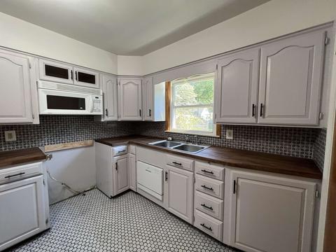 3123 Circle Dr, Flint, MI 48507 photo 10