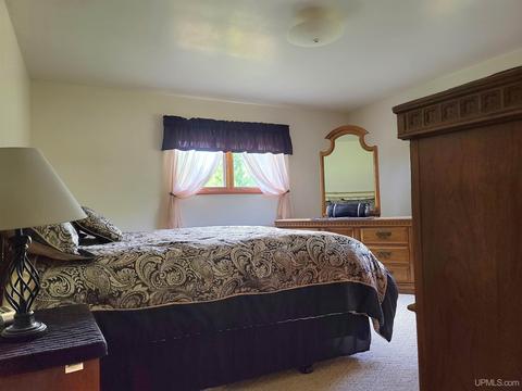 2530 14th Rd, Bark River, MI 49807 photo 11