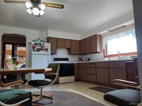 2530 14th Rd, Bark River, MI 49807 photo 8