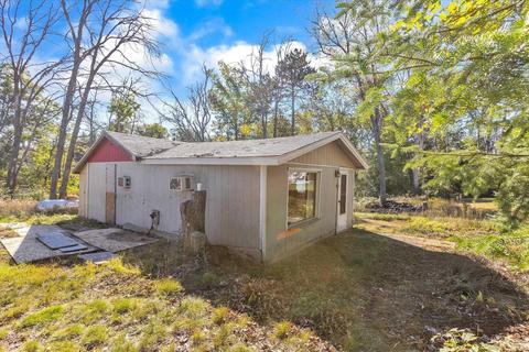 4326 Oakman, Harrison, MI 48625 photo 2