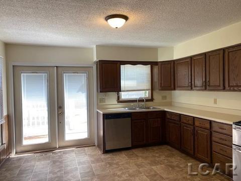 2377 Sunset Ln, Adrian, MI 49221 photo 6