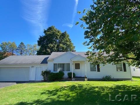 2377 Sunset Ln, Adrian, MI 49221 photo 1