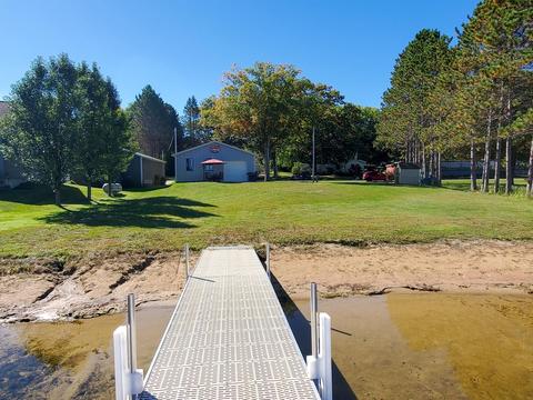 2944 Cherry Grv, Harrison, MI 48625