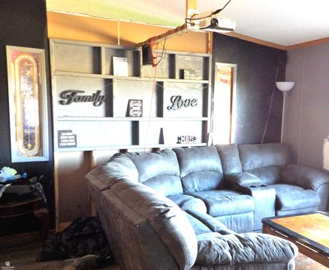 2600 Rowe, Applegate, MI 48401 photo 4