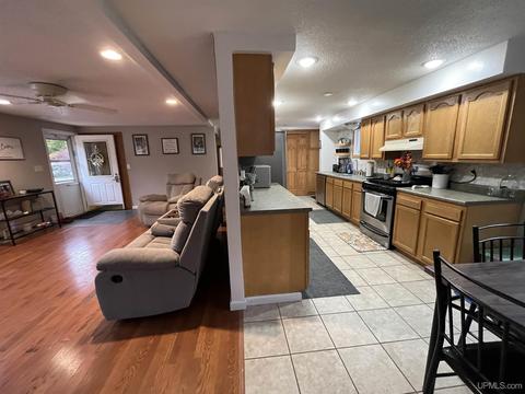 70 N Shr, Ishpeming, MI 49849 photo 9