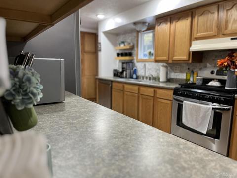 70 N Shr, Ishpeming, MI 49849 photo 10