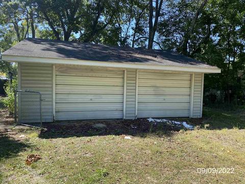 1572 Eberly, Flint, MI 48532 photo 4