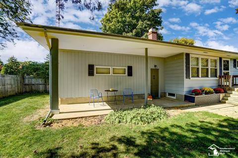 8933 Crabb Rd, Temperance, MI 48182 photo 6