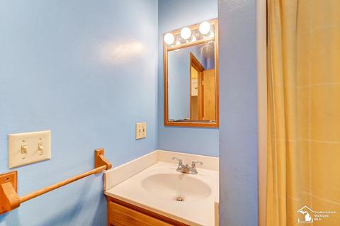 8933 Crabb Rd, Temperance, MI 48182 photo 23