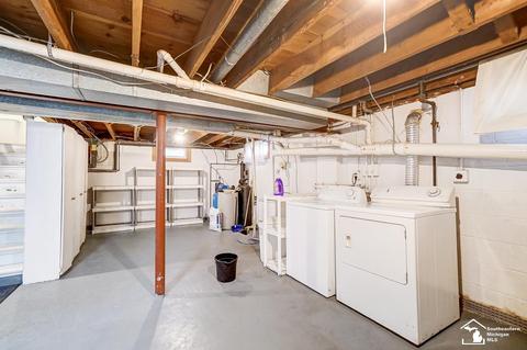 8933 Crabb Rd, Temperance, MI 48182 photo 33