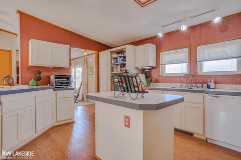 7073 Wildcat, Grant, MI 48032 photo 5