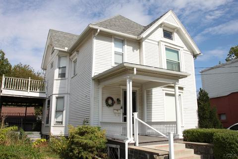 317 E Maumee, Adrian, MI 49221 photo 2