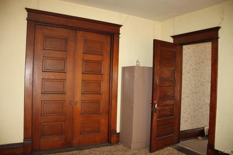 317 E Maumee, Adrian, MI 49221 photo 13