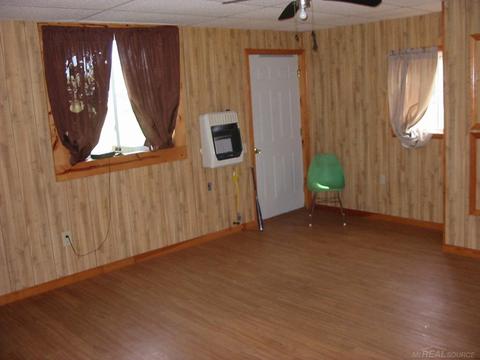 5400 Walker, Marlette, MI 48453 photo 9