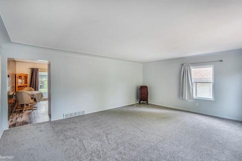 7048 Lapeer, Davison, MI 48423 photo 5