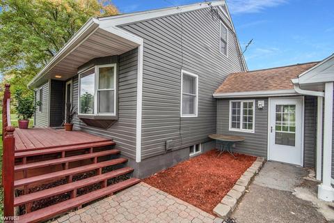7048 Lapeer, Davison, MI 48423 photo 2