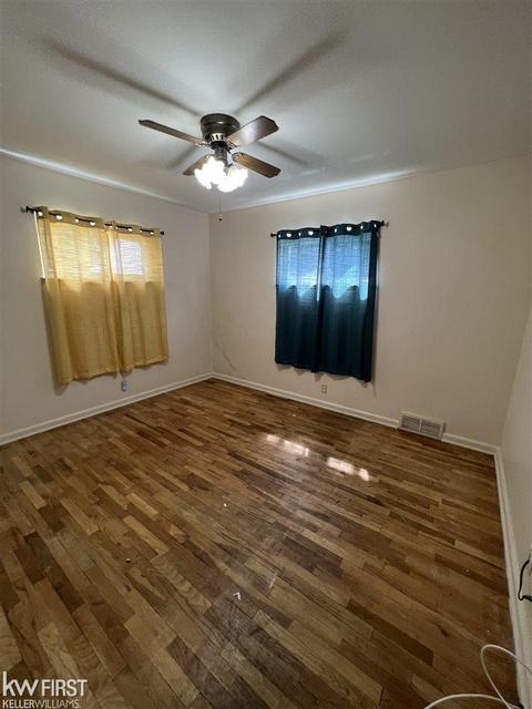 902 Hubbard Ave, Flint, MI 48503 photo 20