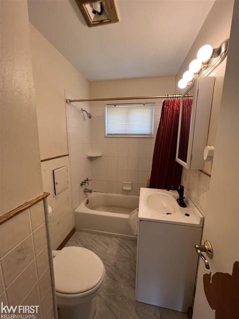 902 Hubbard Ave, Flint, MI 48503 photo 18