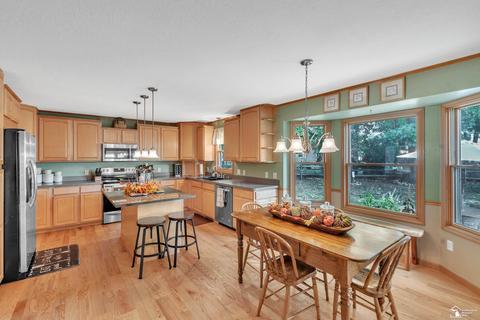 2268 Stirrup Dr, Temperance, MI 48182 photo 30