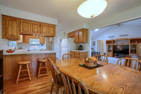 53489 Gregory Dr, Macomb, MI 48042 photo 7