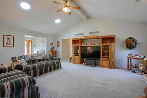 53489 Gregory Dr, Macomb, MI 48042 photo 4