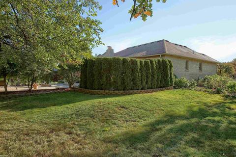 53489 Gregory Dr, Macomb, MI 48042 photo 33