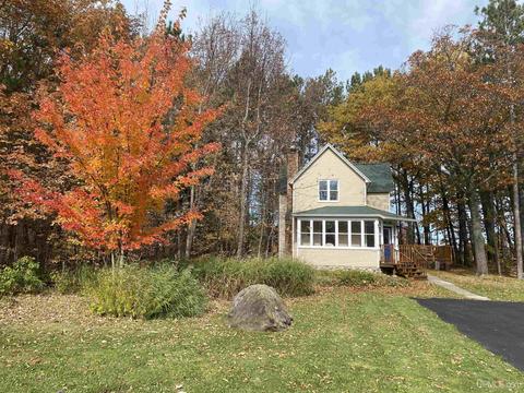 610 Apache Dr, Wakefield, MI 49968 photo 1