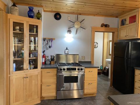 610 Apache Dr, Wakefield, MI 49968 photo 44