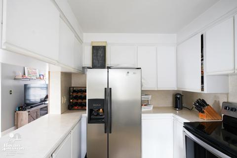 406 Hillcrest Ave, Grosse Pointe Farms, MI 48236 photo 9