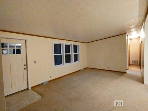 10175 Hillside Ln, Gladwin, MI 48624 photo 13