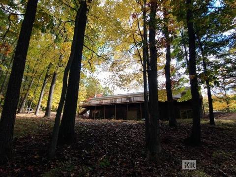 10175 Hillside Ln, Gladwin, MI 48624 photo 3