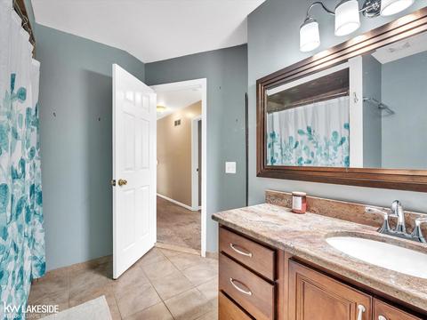 49313 Frances Dr, Macomb, MI 48044 photo 45