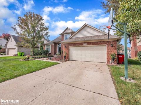 49313 Frances Dr, Macomb, MI 48044 photo 4