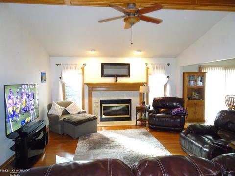 33769 Clearview, Fraser, MI 48026 photo 3