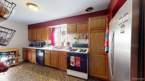 105 Copper St, Ishpeming, MI 49849 photo 18