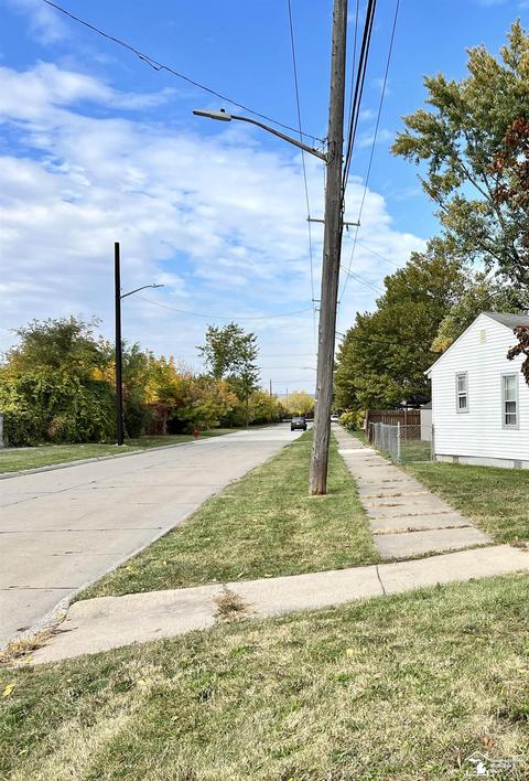 21260 Pinecrest, Taylor, MI 48180 photo 9