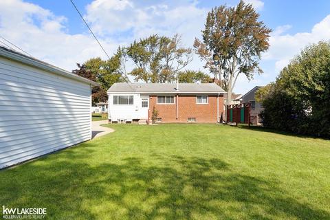 1152 N Stephen, Clawson, MI 48017 photo 5