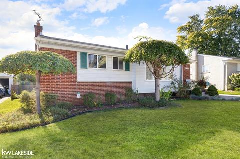 1152 N Stephen, Clawson, MI 48017 photo 3