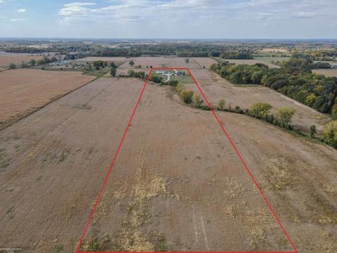 6692 Perry Rd, Yale, MI 48097 photo 3